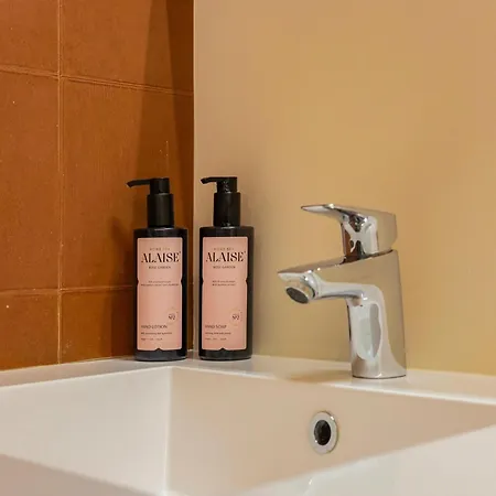 Elegant In With Sauna Σαλέ *